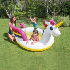 Intex Eenhoorn Sproeierbad- 57441 -Zwembadverkoopwinkel intex 57441 unicorn inflated paddling pool for children