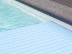 Roldeck PVC Blauwe Lamellen