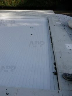 Aquadeck PVC Witte Lamellen -Zwembadverkoopwinkel witte lamellen pottelberg